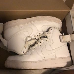 Nike Air Force 1’s white Womans